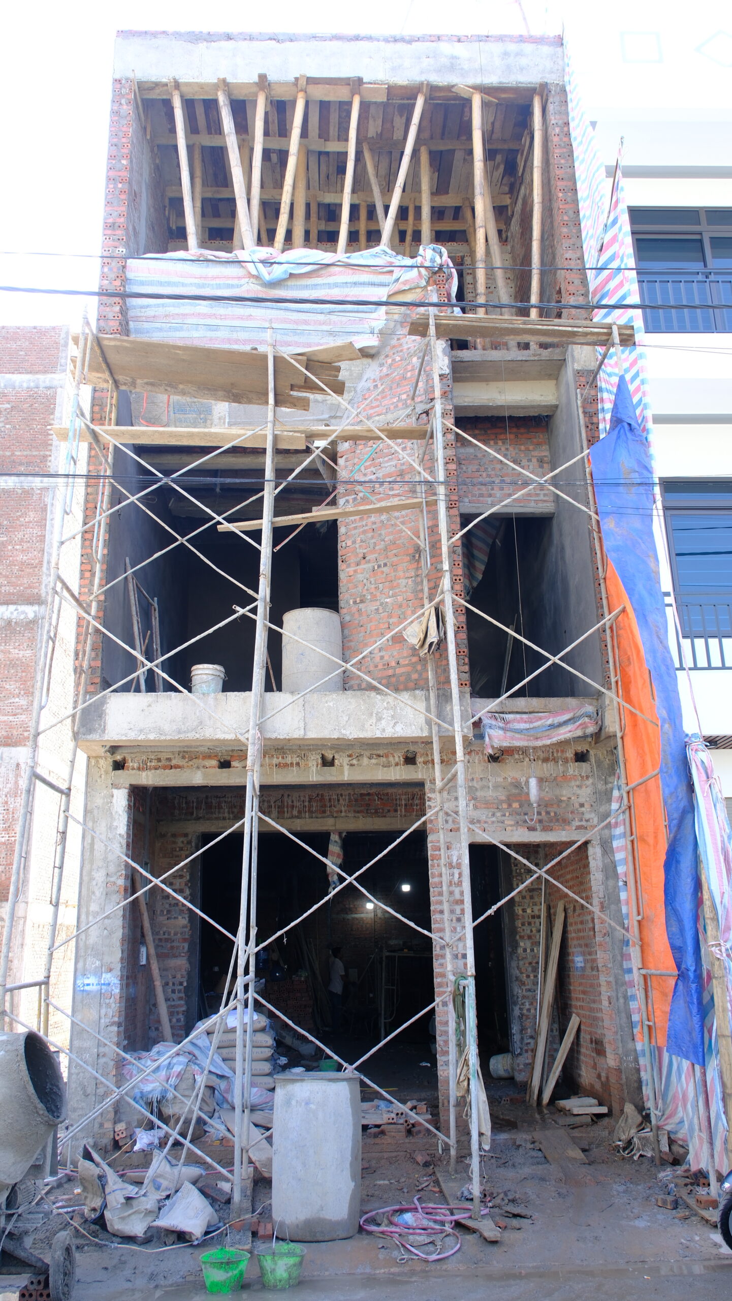 Dịch vụ xây dựng nhà phần thô uy tín của Một Nhà Desgin & Build