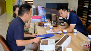 Luôn lắng nghe và sẵn sàng giải đáp mọi thắc mắc của khách hàng