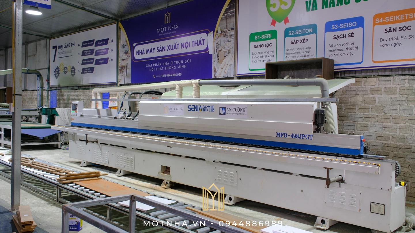 Sản xuất tại xưởng & vận chuyển lắp đặt