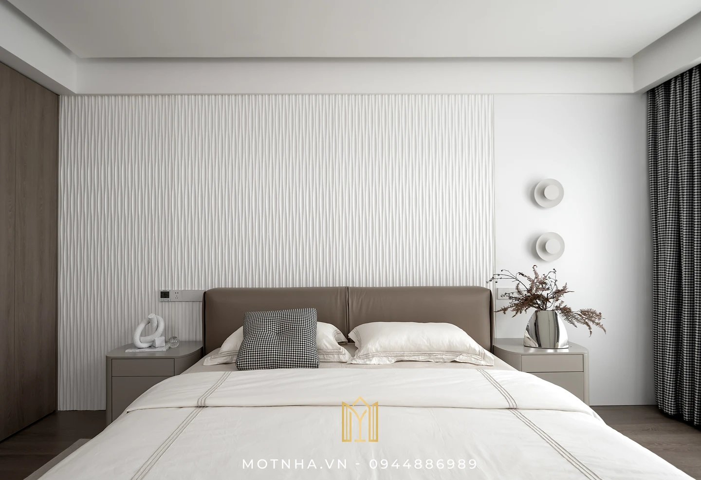 Thiết kế nội thất chung cư – Giải pháp nâng tầm không gian sống hiện đại Phòng ngủ master với tone màu trung tính mang lại cảm giác dễ chịu