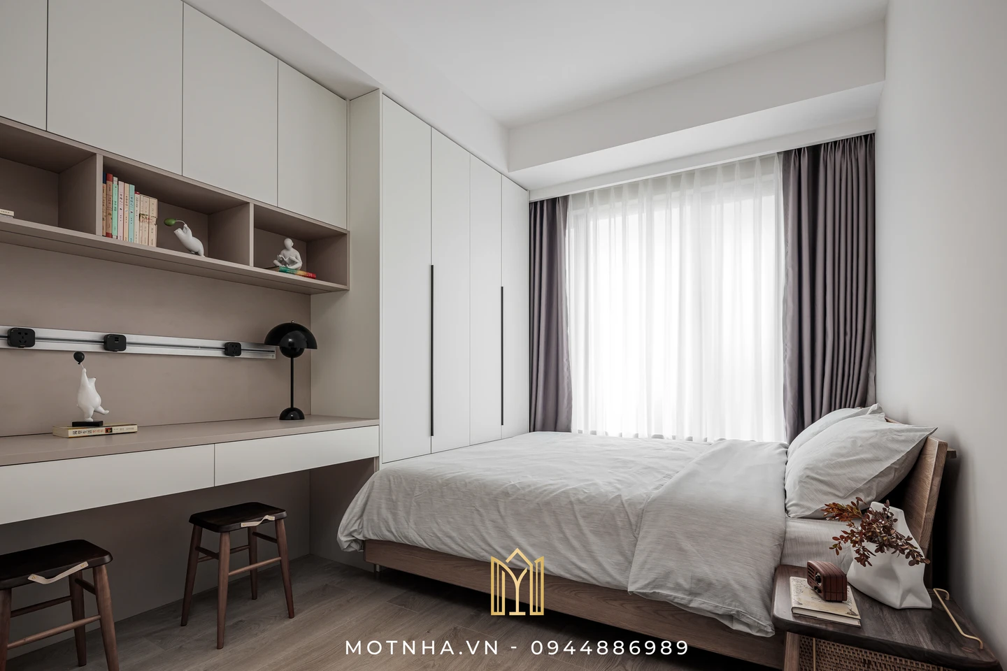Không gian phòng ngủ đơn giản, đầy đủ tiện nghi