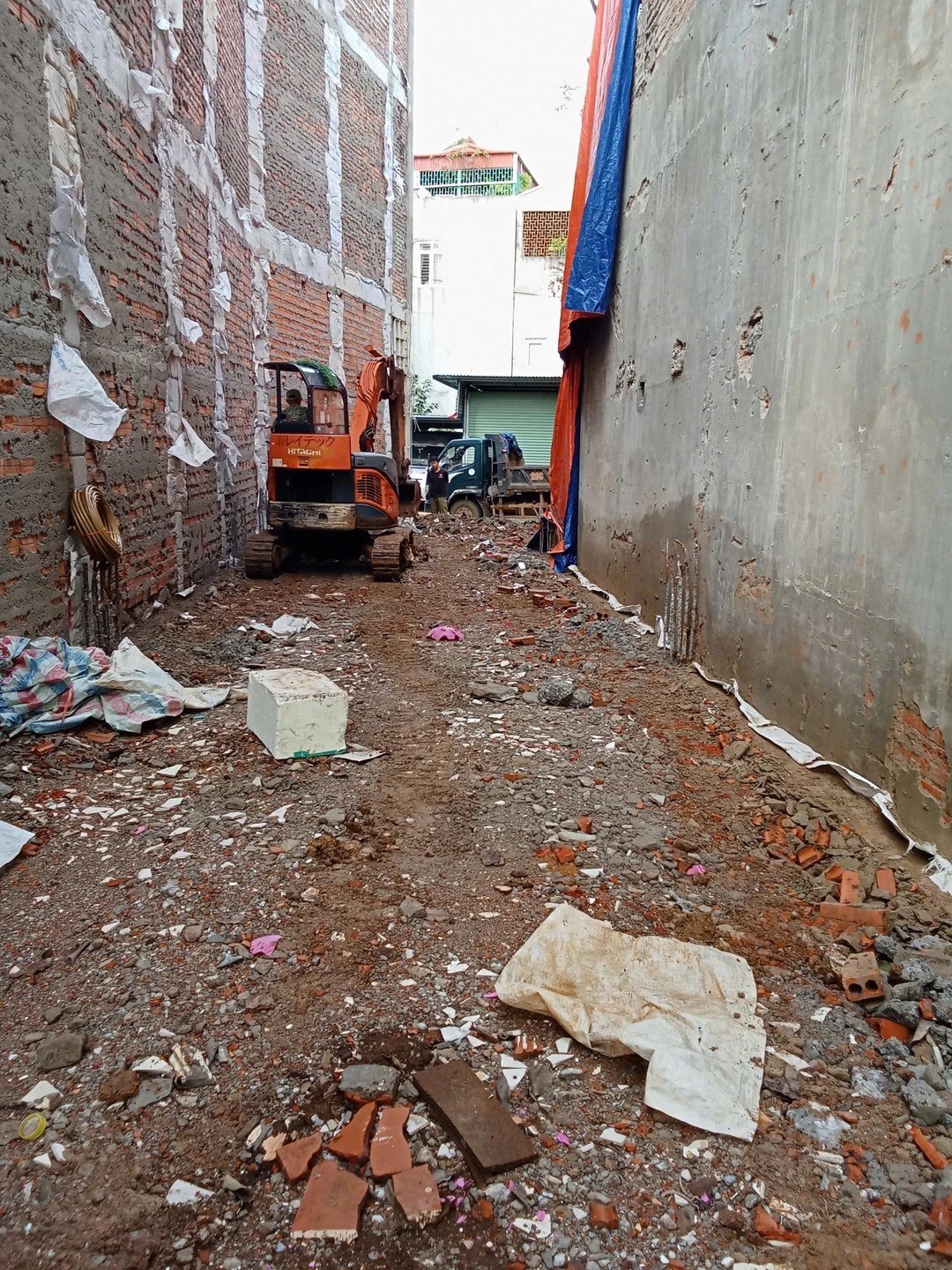 Khởi động thi công phần thô Nhà phố 4 tầng TNLB tại TP Sơn La Quy trình dọn dẹp và chuẩn bị mặt bằng